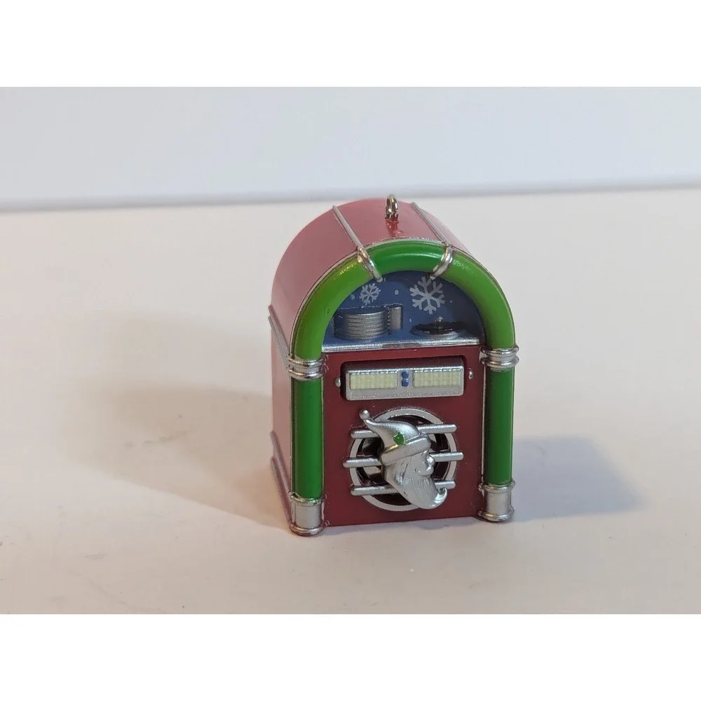 Hallmark‎ 2021 JUNIOR JUKEBOX Mini Ornament Record Player Magic Sound Gift